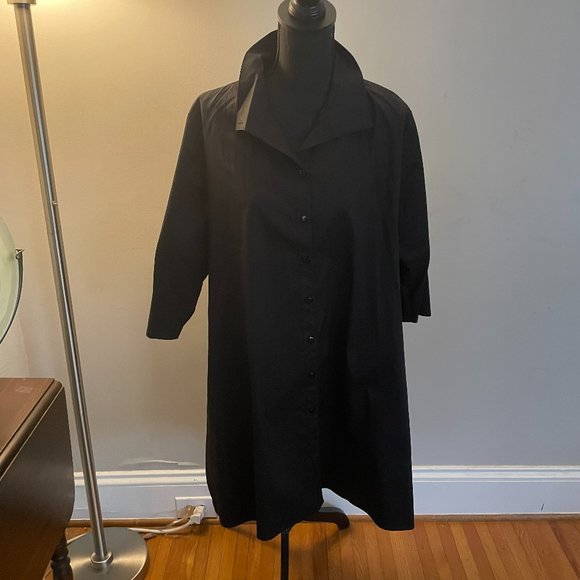 Black Button up Tunic - Picture 1 of 3